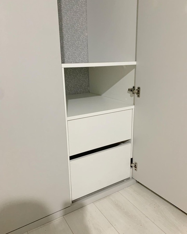 Встроенные распашные шкафы-Встроенный распашной шкаф на заказ «Модель 23»-фото4